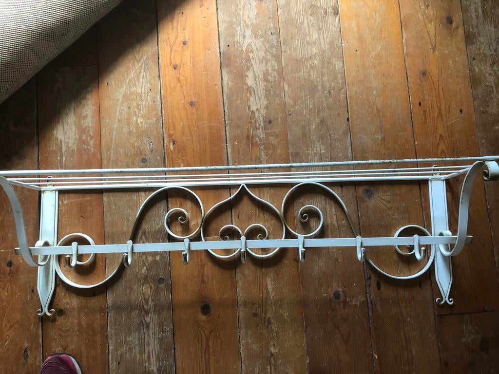 brocante ijzeren kapstok met krullen, Gebruikt, 100 tot 150 cm, Metaal, Ophalen