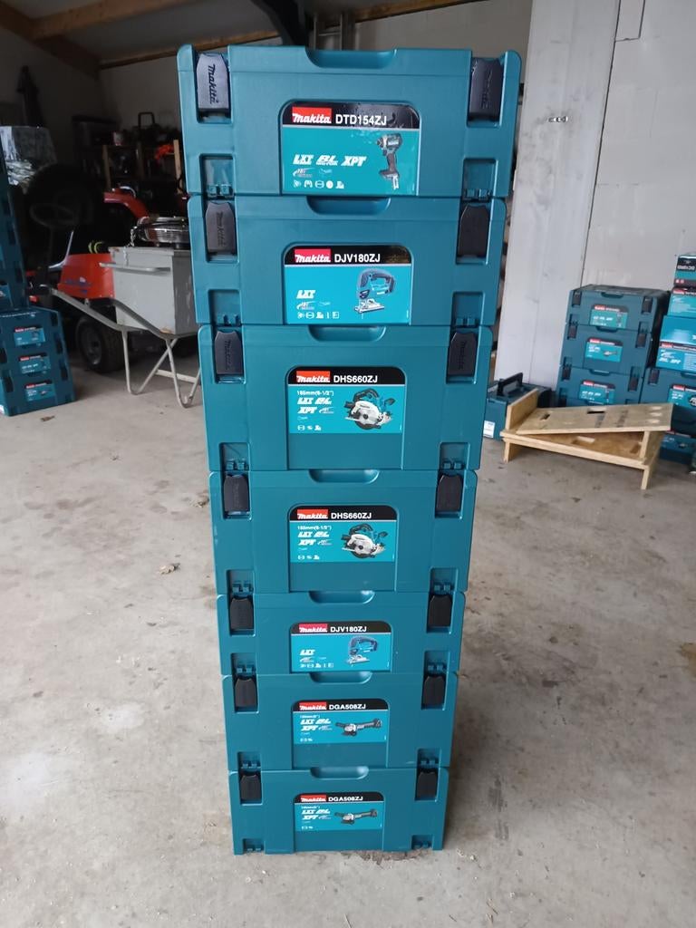 Nieuwe Makita boxen maat 2 en 3 voor machines, Doe-het-zelf en Verbouw, Kratten en Dozen, Nieuw, Doos, Minder dan 35 cm, Minder dan 40 cm