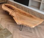 Handgemaakte boomstam salontafel met epoxy, Ophalen