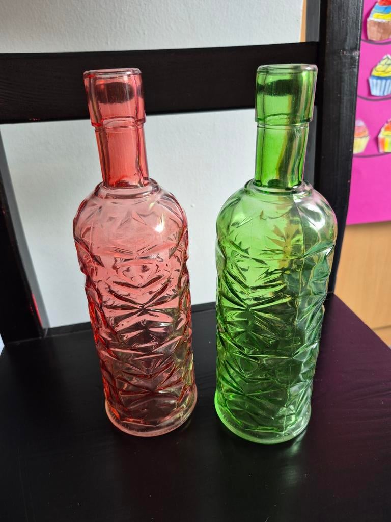 Twee decoratieve glazen flessen, Ophalen, Overige kleuren, Minder dan 50 cm, Glas