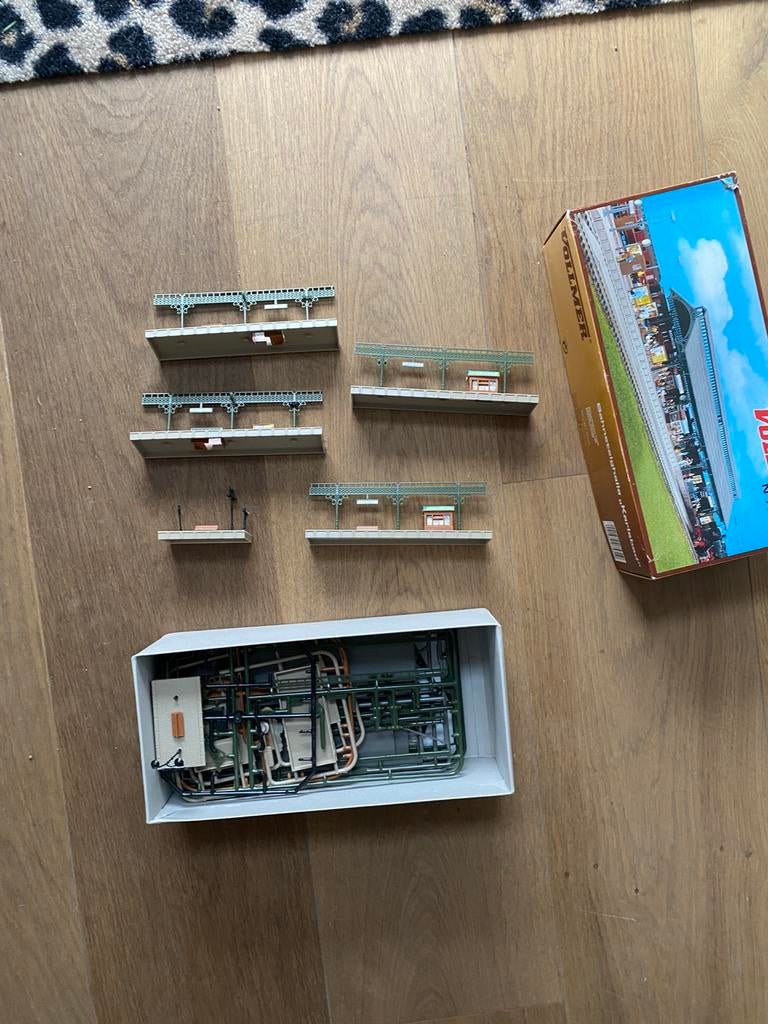 Vollmer perron Karlstadt, Hobby en Vrije tijd, Modeltreinen | N-Spoor, Ophalen of Verzenden, Gelijkstroom of Wisselstroom, Brug, Tunnel of Gebouw