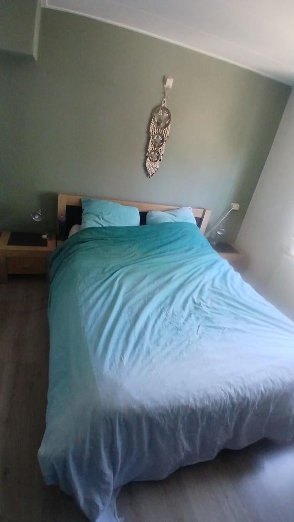 Bed 160x200 cm met lattenbodem en nachtkastjes(excl. matras), Gebruikt, Wit, Tweepersoons, Ophalen of Verzenden