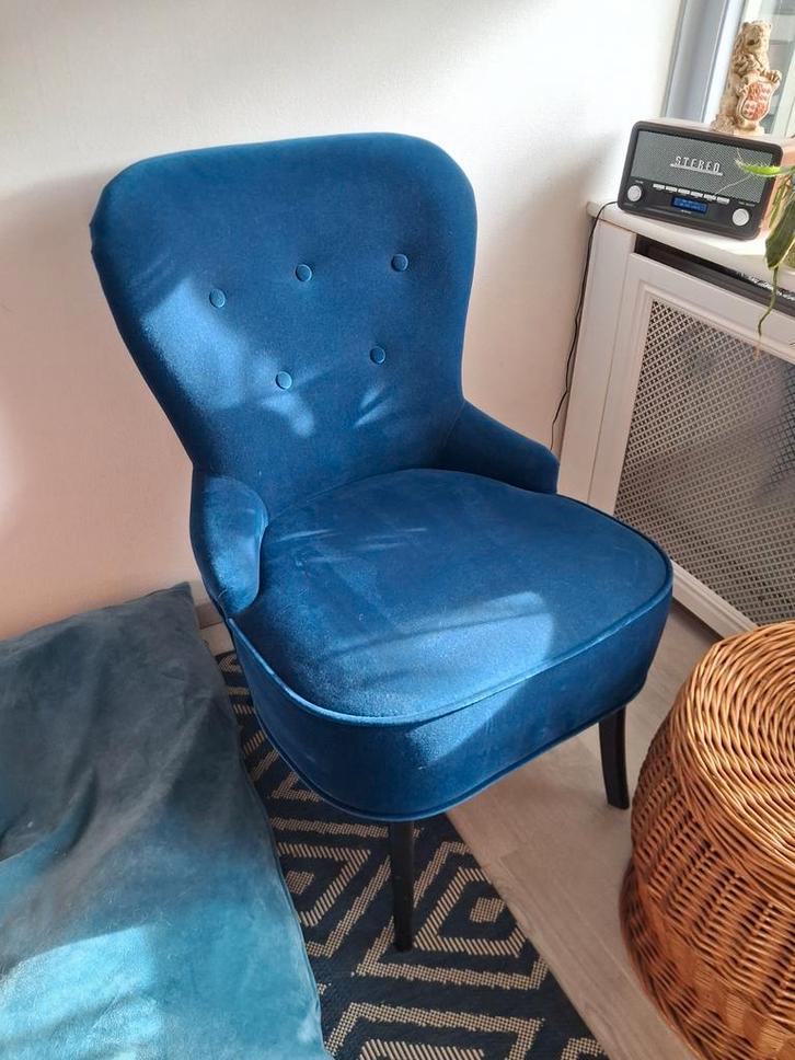 Ikea blauw fluwelen stoel, Huis en Inrichting, Stoelen, Zo goed als nieuw, Eén, Blauw, Ophalen