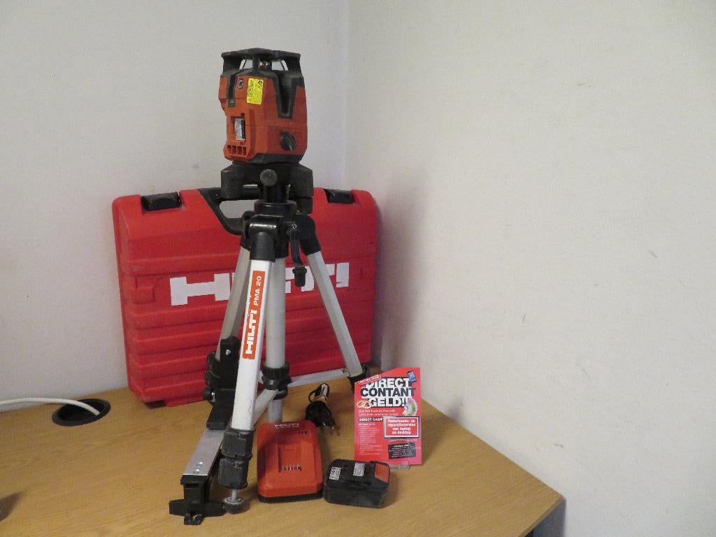 Hilti PM 40-MG multilijnlaser | Pawn Eindhoven, Doe-het-zelf en Verbouw, Meetapparatuur, Ophalen, Gebruikt, Overige meters