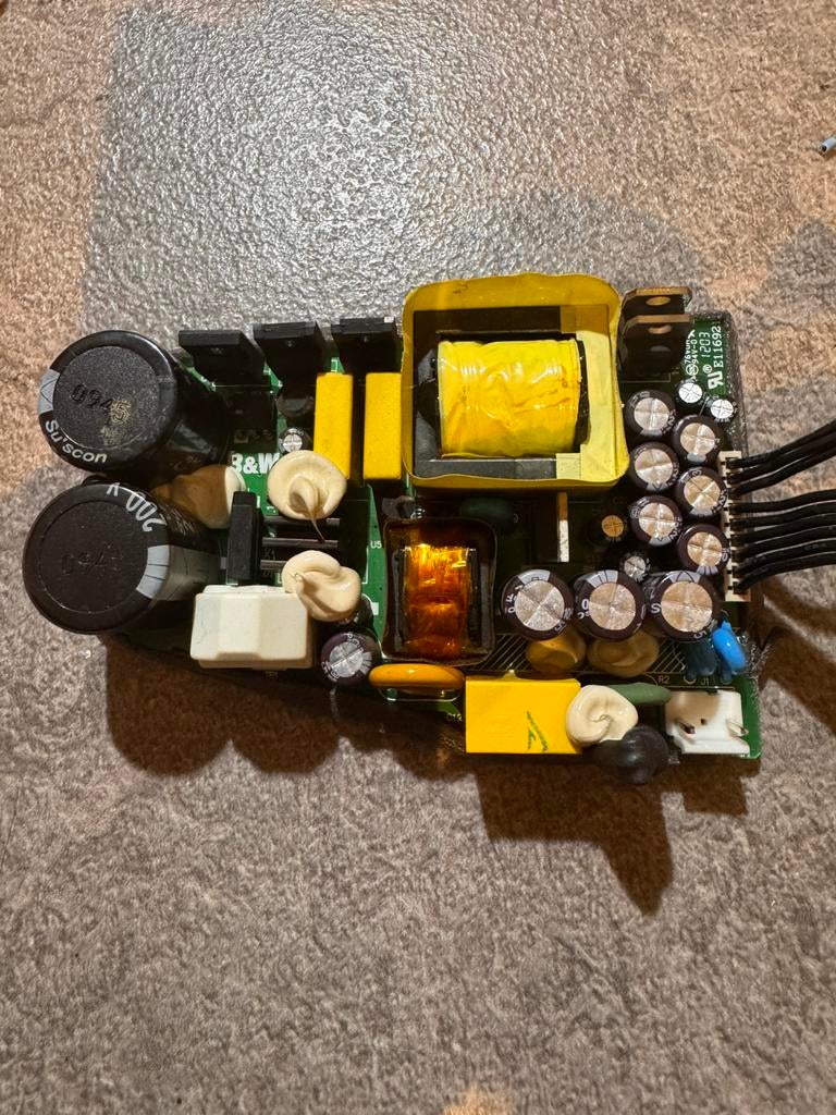 Voeding B&W zeppelin. ( getest ), Computers en Software, Moederborden, Ophalen of Verzenden, Zo goed als nieuw, Overige typen