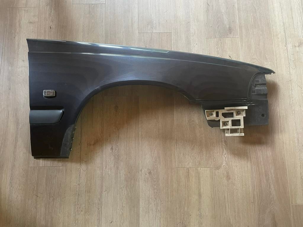 Spatbord grille Volvo  S70 V70 Classic 1997-2000, Ophalen, Volvo, Spatbord