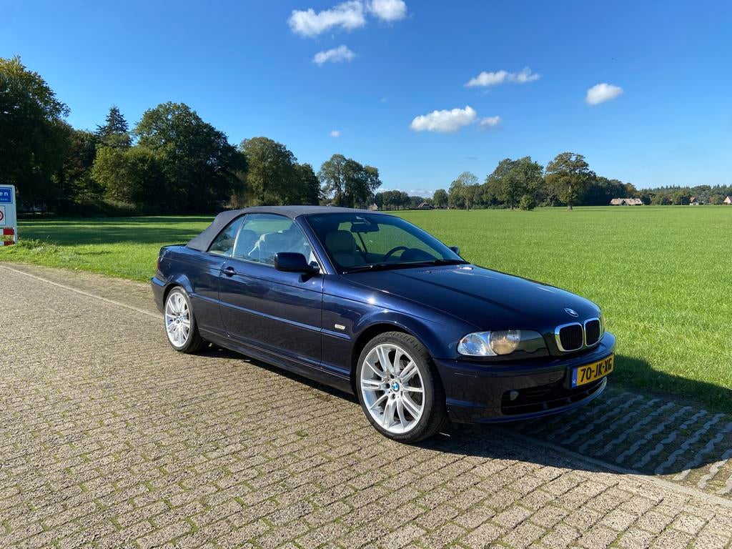 BMW 3-Serie 2.0 CI 318 Cabrio 2002 Blauw / 1 jaar apk, Auto's, BMW, 13 km/l, Achterwielaandrijving, Cabriolet, 75 €/maand