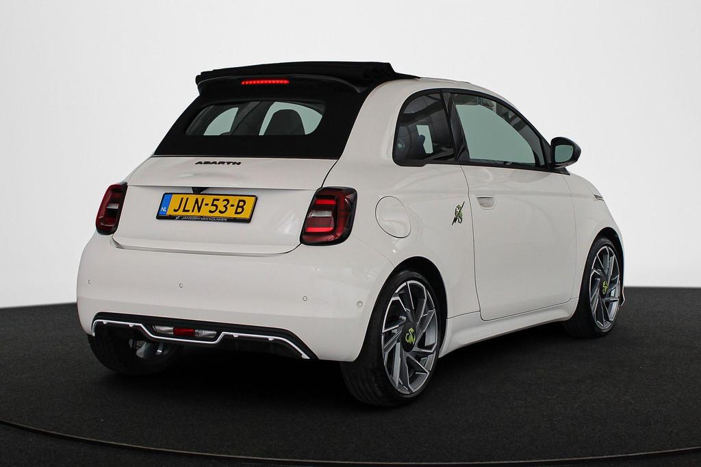 Abarth 500C Abarth Turismo 42 kWh Achteruitrijcamera Keyless, Auto's, Abarth, Zwart, Cabriolet, 4 stoelen, Wit