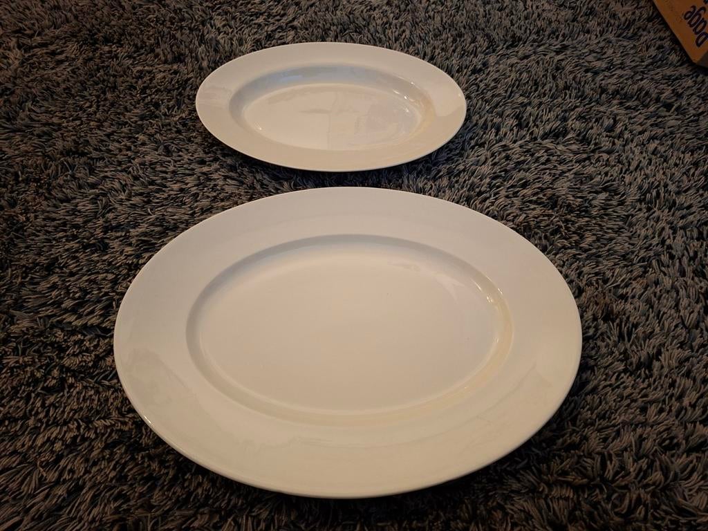 Twee serveerschalen, Petrus Regout & Woods Ivory Ware, Ophalen