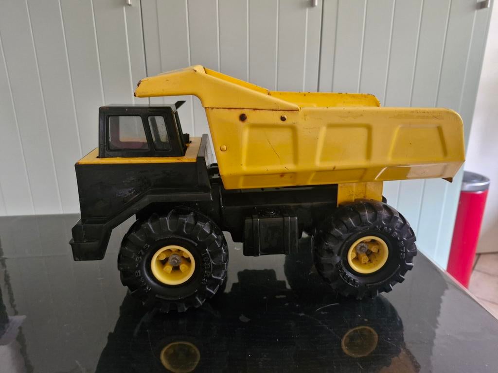 Vintage Tonka kiepwagen, Hobby en Vrije tijd, Modelauto's | 1:32, Ophalen, Gebruikt, Auto, Overige merken