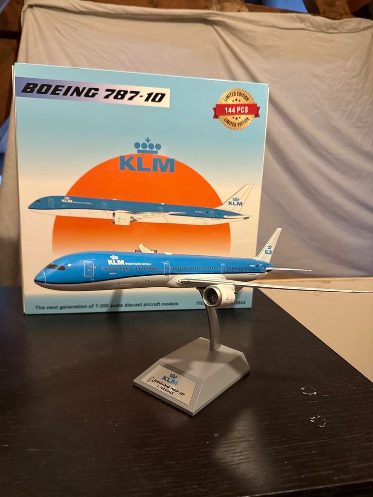 KLM Boeing 787-10 PH-BKM Inflight 200, Overige merken, 1:144 tot 1:200, Ophalen of Verzenden, Zo goed als nieuw