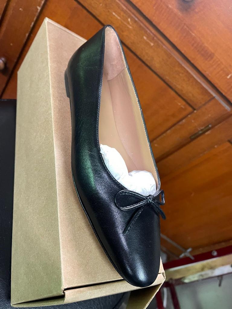 Ballerina Bodil Zwart Leer Maat 39, Kleding | Dames, Schoenen, Ophalen, Zo goed als nieuw, Zwart, Ballerina's