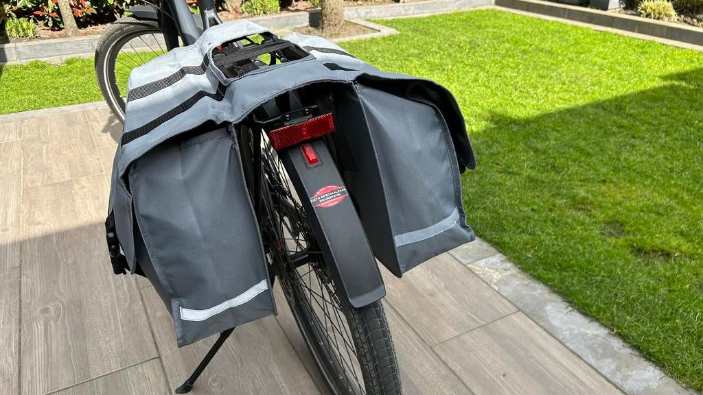 Degelijke dubbele fietstas, Ophalen, Zo goed als nieuw