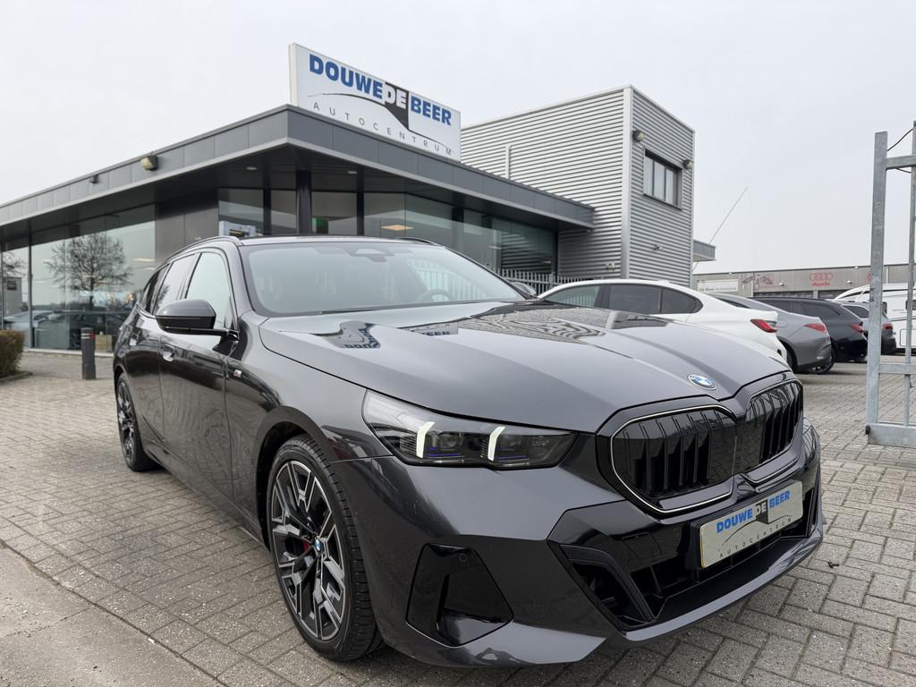 BMW 5 Serie Touring 520i M Sport Pro Pano-Dak | Adapt. Cruis, Automaat, Achterwielaandrijving, Gebruikt, Leder