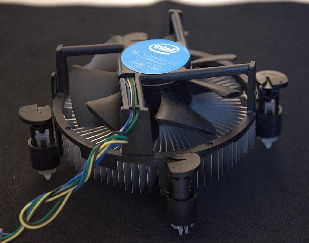 CPU - koeler met ventilator, Ophalen of Verzenden, Zo goed als nieuw, 3 tot 4 Ghz