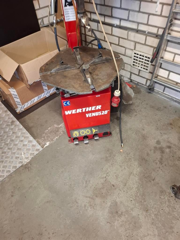 Werther Venus 20 banden demonteerapparaat, Auto-onderdelen, Banden en Velgen, Ophalen, Gebruikt