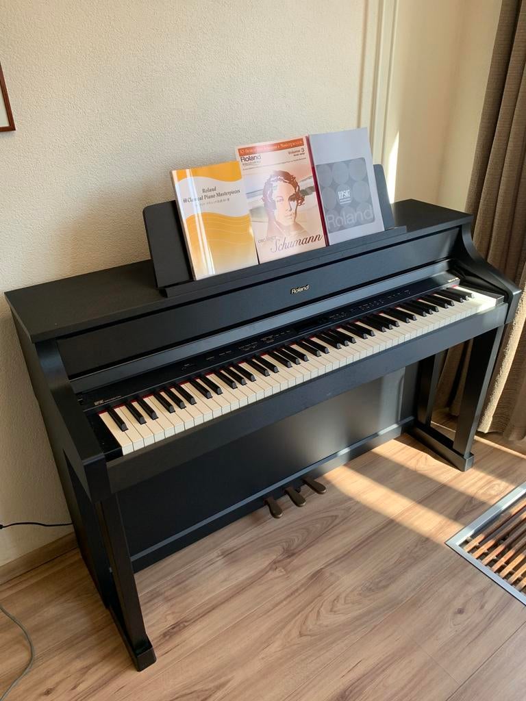 HP 507 Roland electronische piano , nieuw demo, Muziek en Instrumenten, Zwart, Digitaal, Ophalen of Verzenden, Zo goed als nieuw