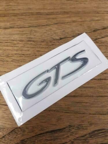 Porsche GTS embleem, Verzenden