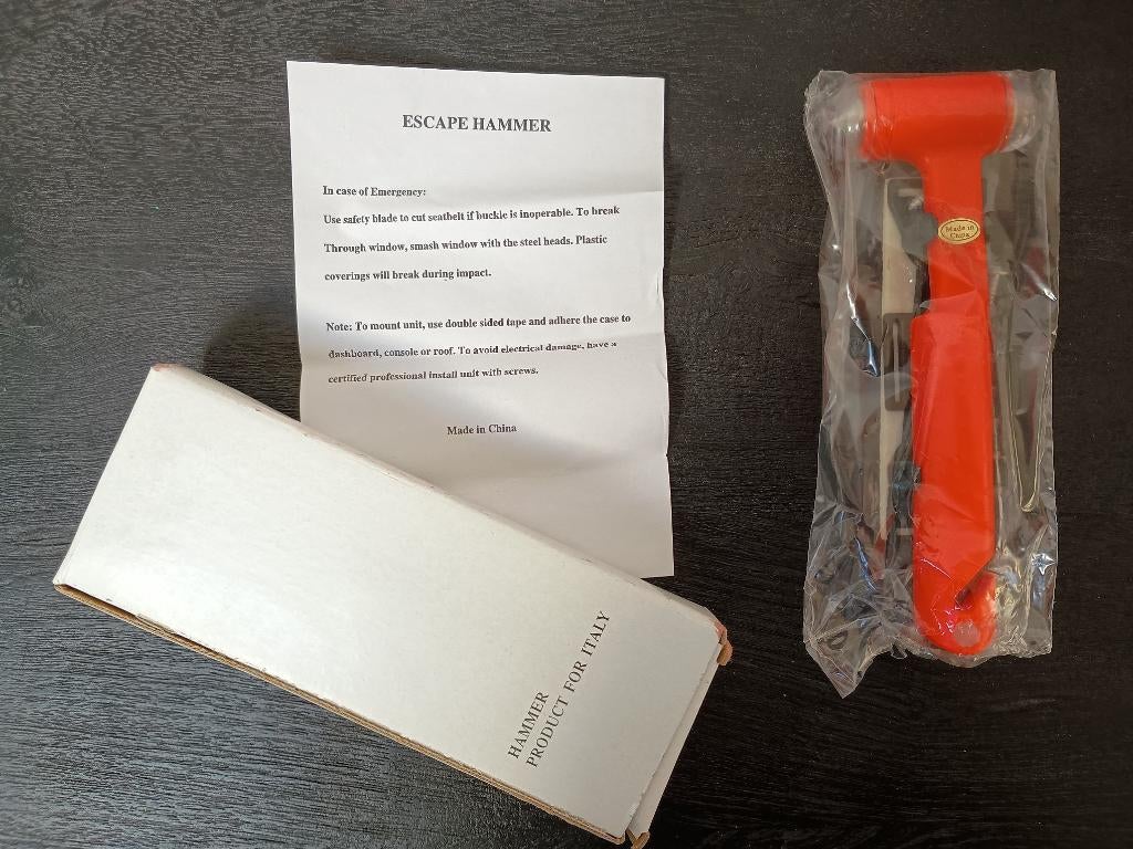 Veiligheidshamer met gordelmes voor in de auto, NIEUW., Auto diversen, Auto-accessoires, Ophalen of Verzenden, Nieuw