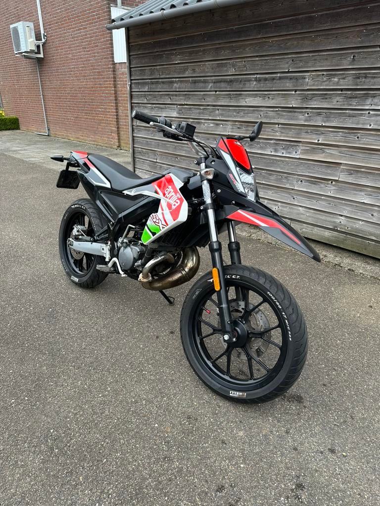 Aprilia SX50 2021, Ophalen, 6 versnellingen, Maximaal 45 km/u, Zo goed als nieuw
