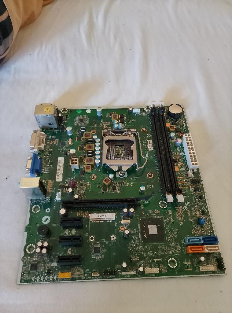 HP Pro 3400 Microtower, Computers en Software, Moederborden, DDR3, Ophalen of Verzenden, Zo goed als nieuw, Micro-ATX