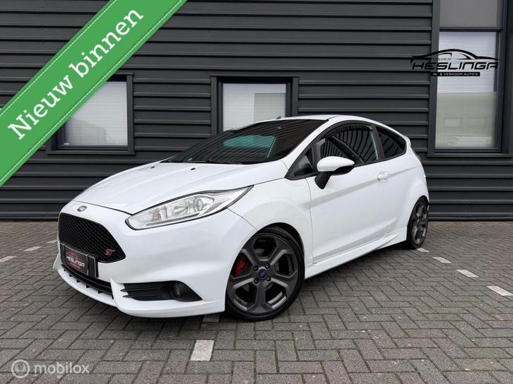 Ford Fiesta 1.6 ST2 | Stoelverwarming |183 PK, Auto's, Ford, Bedrijf, Te koop, Fiësta, ABS, Airbags, Airconditioning, Alarm, Bluetooth