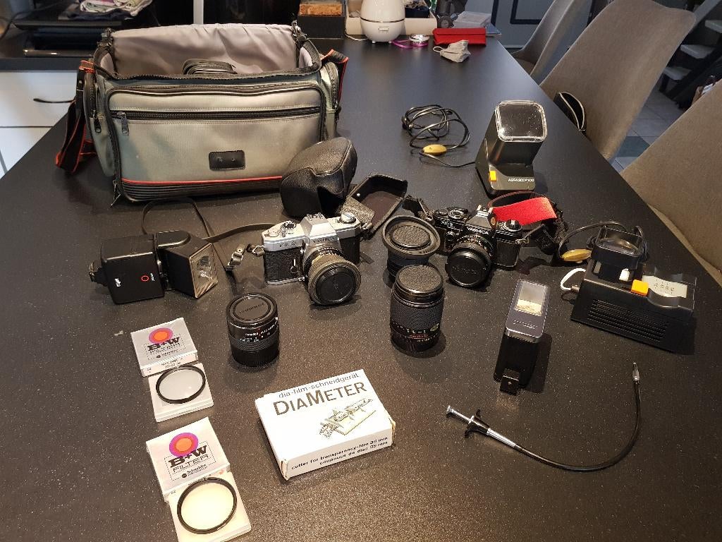 Analoge camera's en toebehoren, Audio, Tv en Foto, Fotocamera's Analoog, Ophalen of Verzenden, Gebruikt, Spiegelreflex, Overige Merken
