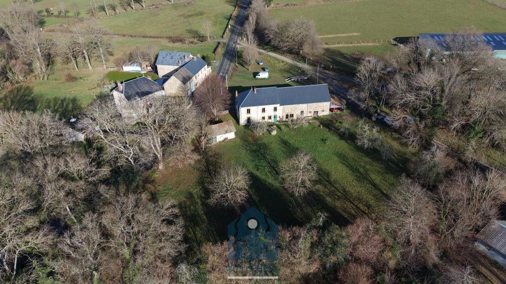 Woonhuis/boerderij in Auvergne, 185 m², St. Gervais D'Auvergne, Frankrijk, Woonhuis