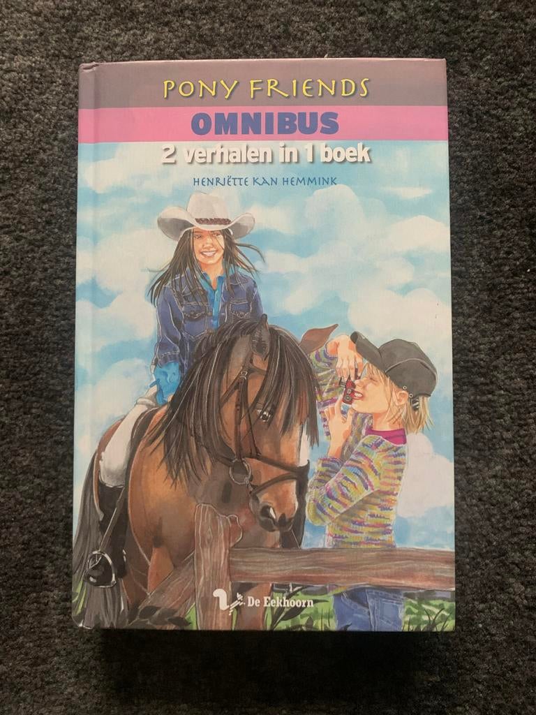 Pony Friends Omnibus- Henriëtte Kan Hendriks, Boeken, Ophalen of Verzenden, Zo goed als nieuw, Fictie algemeen