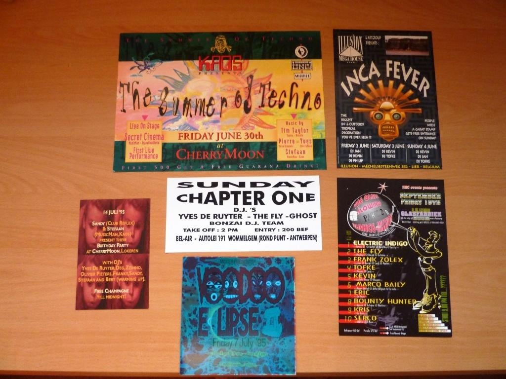 Belgische House Flyer SET, Verzamelen, Ophalen, Rechthoekig Staand, A4 of kleiner, Zo goed als nieuw