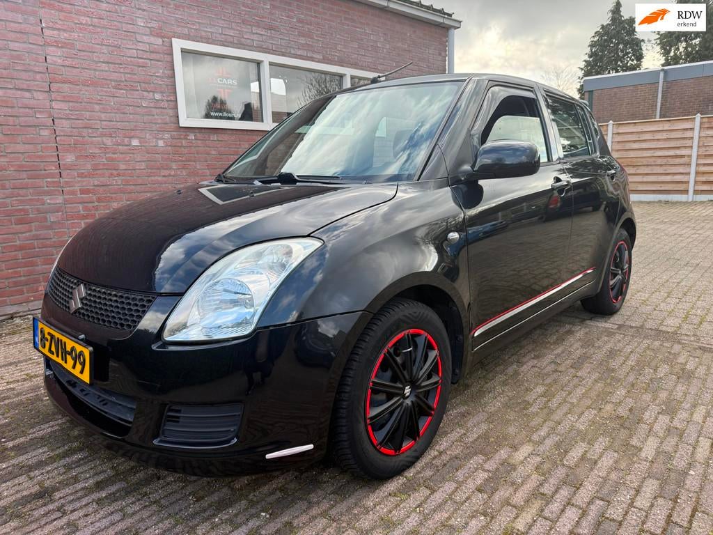 Suzuki Swift 1.3 APK 15-4-2027 Airco 5 drs elektrisch pakket, Auto's, Voorwielaandrijving, 400 kg, Bedrijf, Handgeschakeld