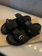 LV slippers NIEUW, Ophalen of Verzenden, Nieuw, Zwart, Sandalen of Muiltjes