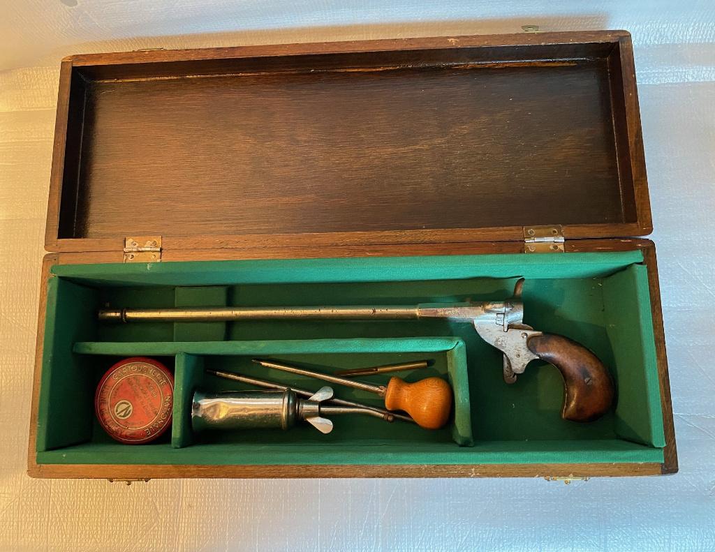 Mooi lang antiek duits flobert parlor pistool 6mm, Ophalen of Verzenden