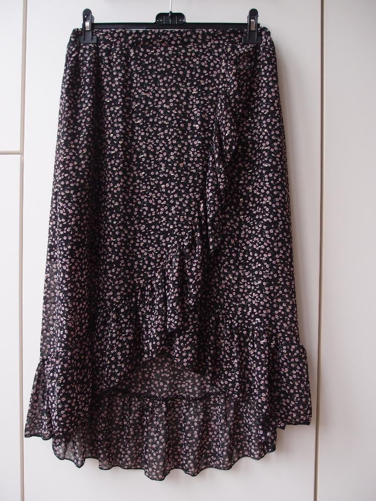 Mooie gevoerde roezel dames rok met gouden glitter maat M 38, Kleding | Dames, Rokken, Maat 38/40 (M), Zwart, Papillonne, Ophalen of Verzenden