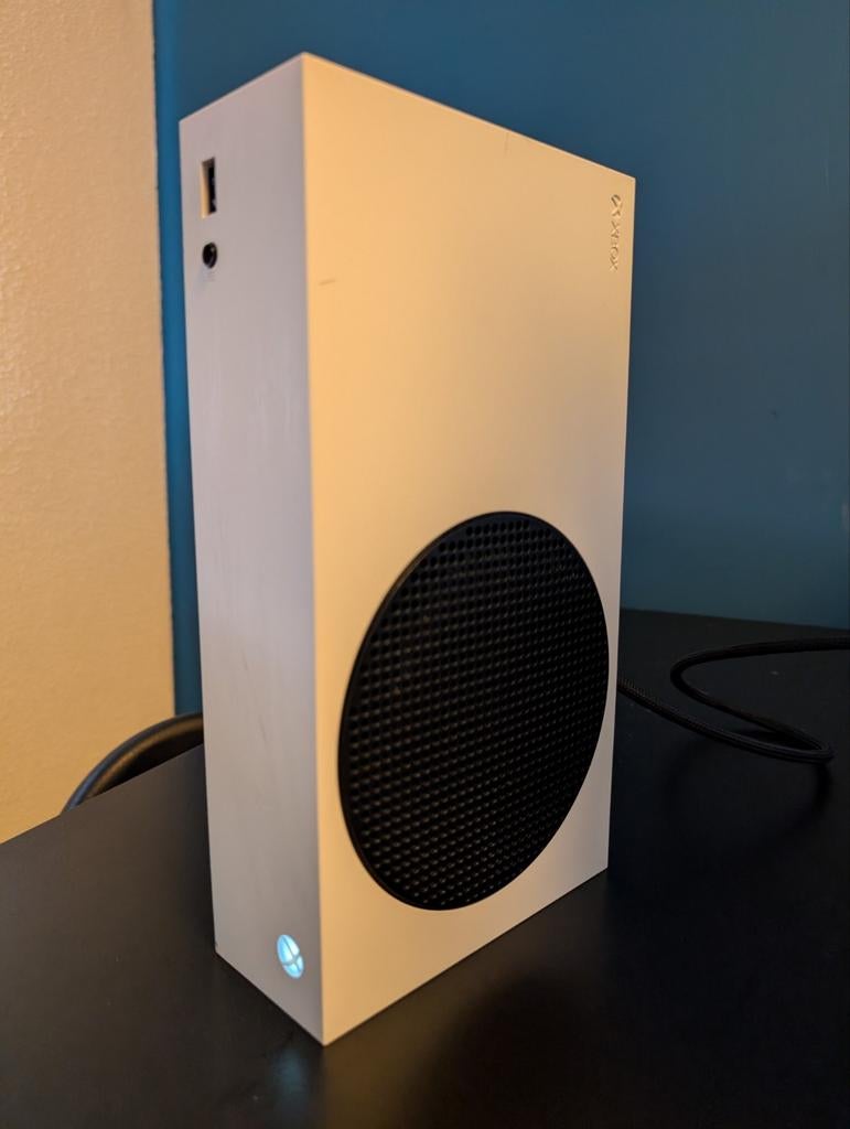 Xbox Series S - Werkt super! En is stil - Gebruikt, Ophalen of Verzenden, Zo goed als nieuw