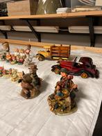 Verzameling beeldjes en houten auto's, Ophalen of Verzenden, Gebruikt, Overige typen