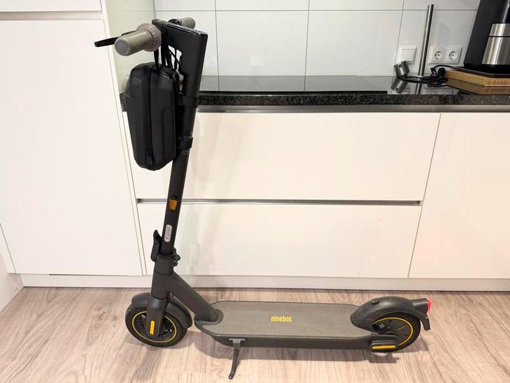 Segway Ninebot MAX G30E ll elektrische step, Fietsen en Brommers, Steps, Gebruikt, Elektrische step (E-scooter), Ophalen