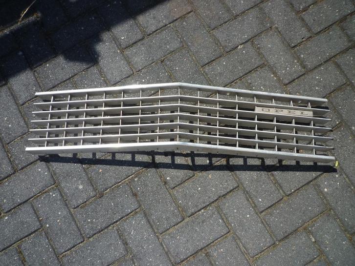 Opel Kapitan/Admiral-B Opel Diplomat Grille gebruikt, Auto diversen, Overige Auto diversen, Ophalen of Verzenden