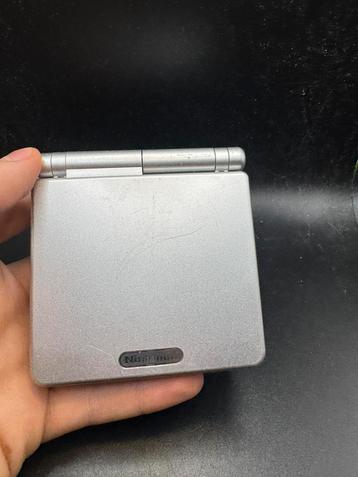 Gameboy advance sp grijs beschikbaar voor biedingen