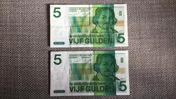 briefjes bankbiljetten van 5 gulden beschikbaar voor biedingen