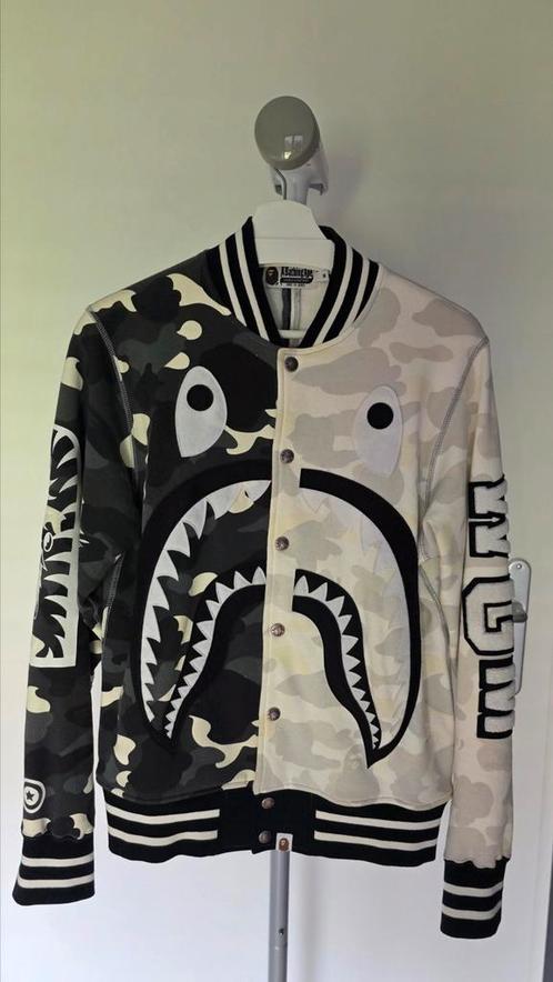 BAPE varsity jacket - City Camo Shark (glow in the dark), Kleding | Heren, Jassen | Zomer, Zo goed als nieuw, Maat 48/50 (M), Zwart