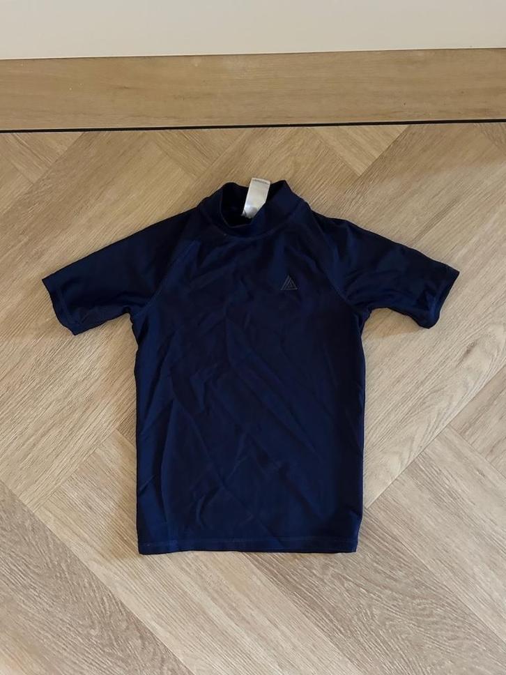 Z.g.a.n. UV werend zwemshirt van Next, donkerblauw, maat 116, Kinderen en Baby's, Kinderkleding | Kinder-zwemkleding, Zo goed als nieuw