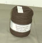 (nr. 246) Textielgaren kleur: donkerbruin, Hobby en Vrije tijd, Breien en Haken, Nieuw, Breien of Haken, Wol of Garen, Ophalen of Verzenden