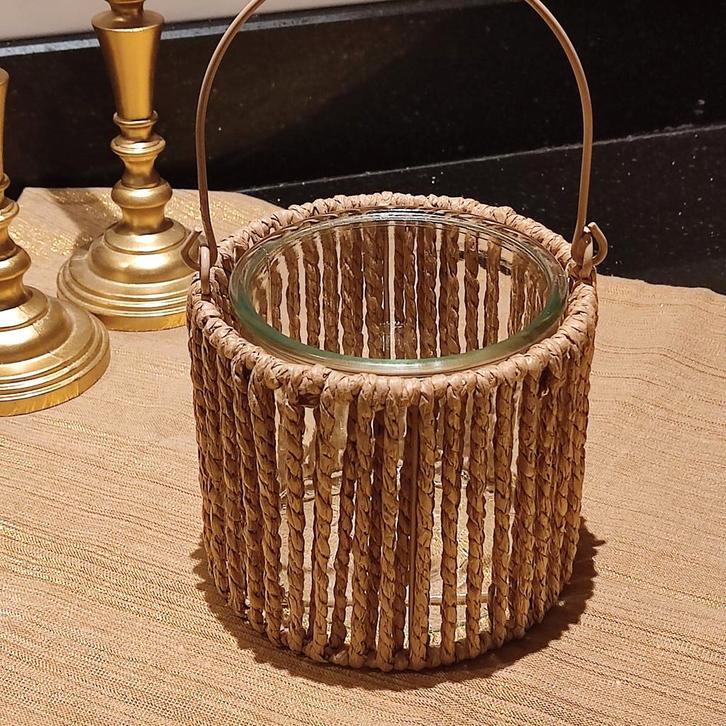 Rustiek windlicht. Sfeervolle kandelaar met glazen houder, Huis en Inrichting, Woonaccessoires | Kandelaars en Kaarsen, Zo goed als nieuw