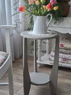 Oud brocant houten planten tafeltje bijzettafel, Huis en Inrichting, Tafels | Bijzettafels, Ophalen, Rond, Minder dan 55 cm, 60 cm of meer