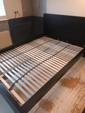 IKEA Malm Bed 140x200 + Lattenbodem - afbeelding 2