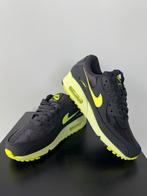 NIEUW Nike Air Max 38,5 Dark Smoke Grey Volt - Barely Volt., Zwart, Nieuw, Ophalen of Verzenden, Sneakers of Gympen