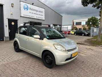 Daihatsu Sirion 2 1.3-16V Comfort| 5DRS| AIRCO| APK:12-09-20 beschikbaar voor biedingen
