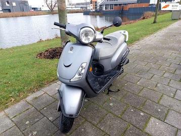SYM Snorscooter Fiddle II beschikbaar voor biedingen