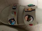 Heren slippers Crocs met Jibbitz maat 10 / 44, Slippers, Ophalen of Verzenden, Zo goed als nieuw, Overige kleuren